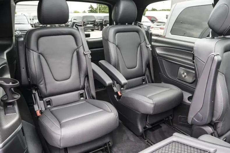 Mercedes-Benz V 300 din 2024 cu 9.500 km - oferta MER110255 - foto 9