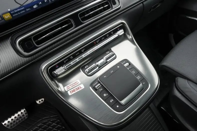 Mercedes-Benz V 300 din 2024 cu 9.500 km - oferta MER110255 - foto 16