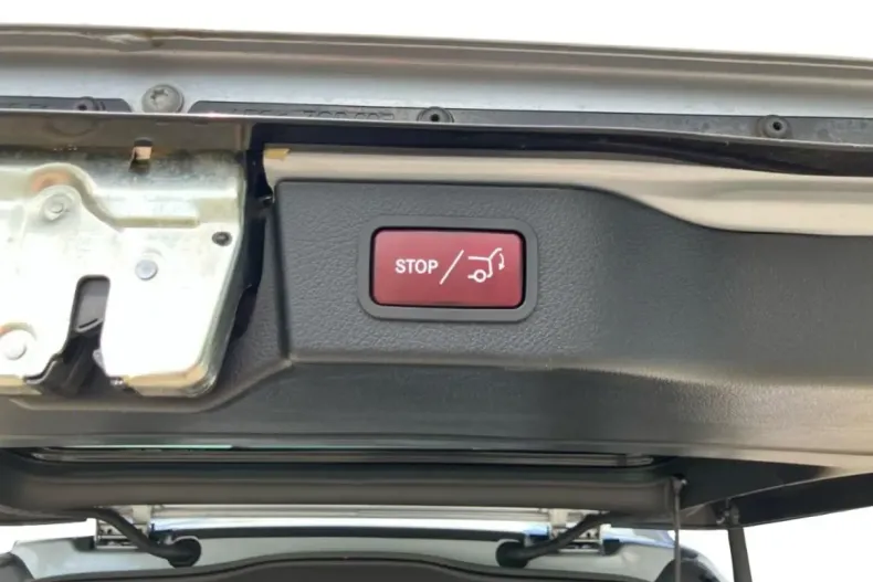 Mercedes-Benz V 300 din 2024 cu 11.500 km - oferta MER110263 - foto 14