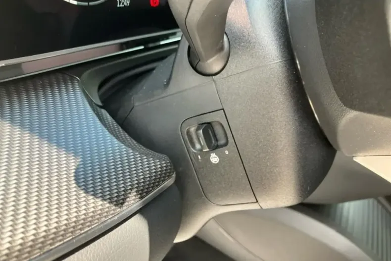 Mercedes-Benz V 300 din 2024 cu 11.500 km - oferta MER110263 - foto 16