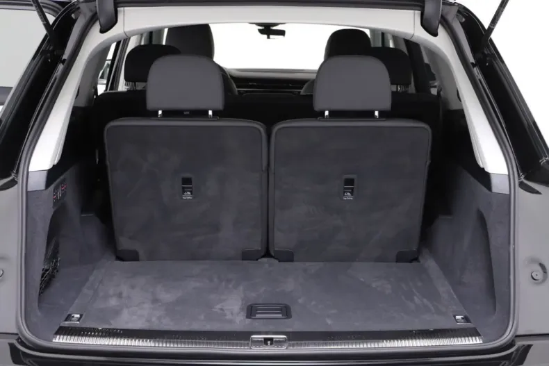 Audi Q7 din 2024 cu 5.880 km - oferta AUD110287 - foto 10