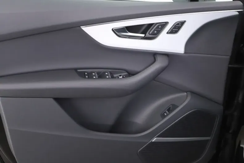 Audi Q7 din 2024 cu 5.880 km - oferta AUD110287 - foto 17