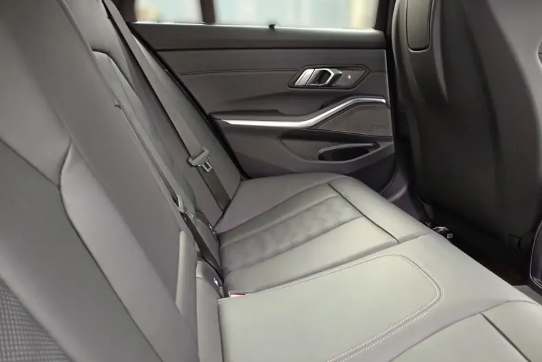 BMW M3 din 2024 cu 10.700 km - oferta BMW110302 - foto 17