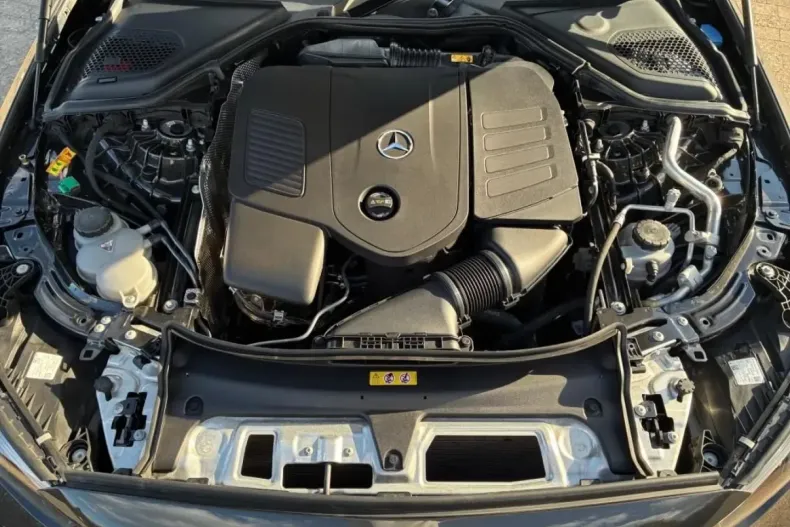 Mercedes-Benz E 300 din 2024 cu 65.912 km - oferta MER110309 - foto 5