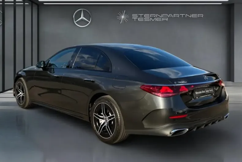 Mercedes-Benz E 300 din 2024 cu 65.912 km - oferta MER110309 - foto 9