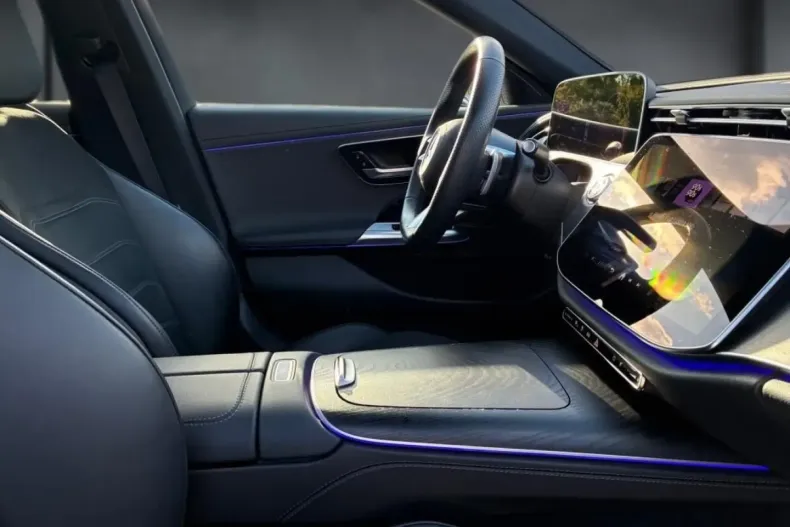 Mercedes-Benz E 300 din 2024 cu 65.912 km - oferta MER110309 - foto 17