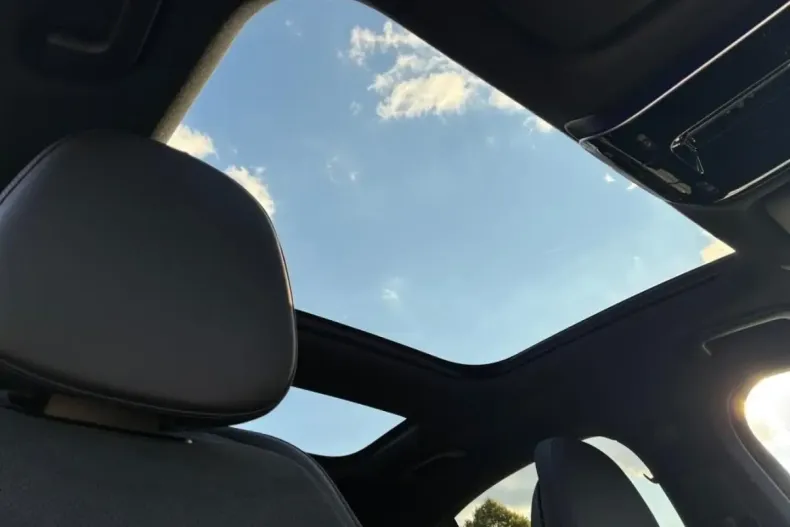 Mercedes-Benz E 300 din 2024 cu 65.912 km - oferta MER110309 - foto 18