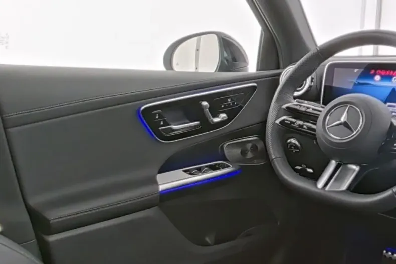 Mercedes-Benz GLC 300 din 2025 cu 19.980 km - oferta MER110367 - foto 9