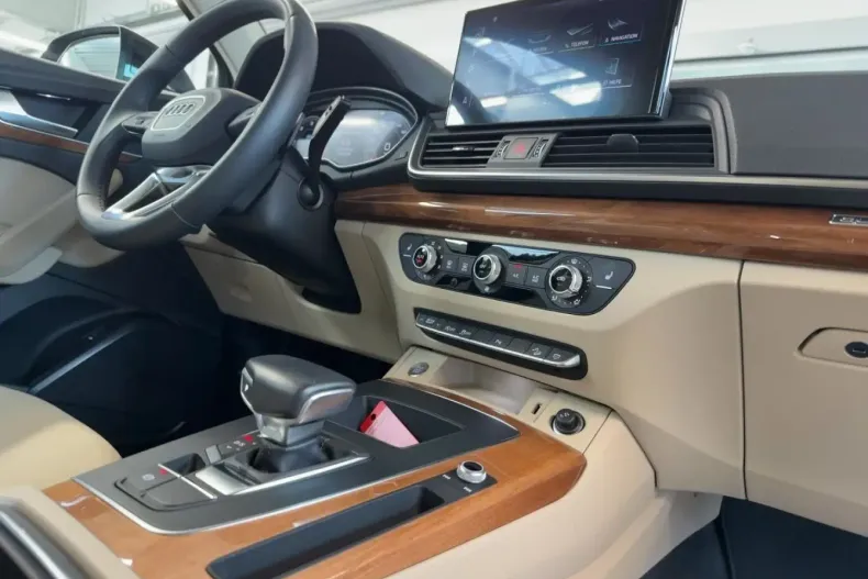 Audi Q5 din 2022 cu 79.555 km - oferta AUD110377 - foto 8