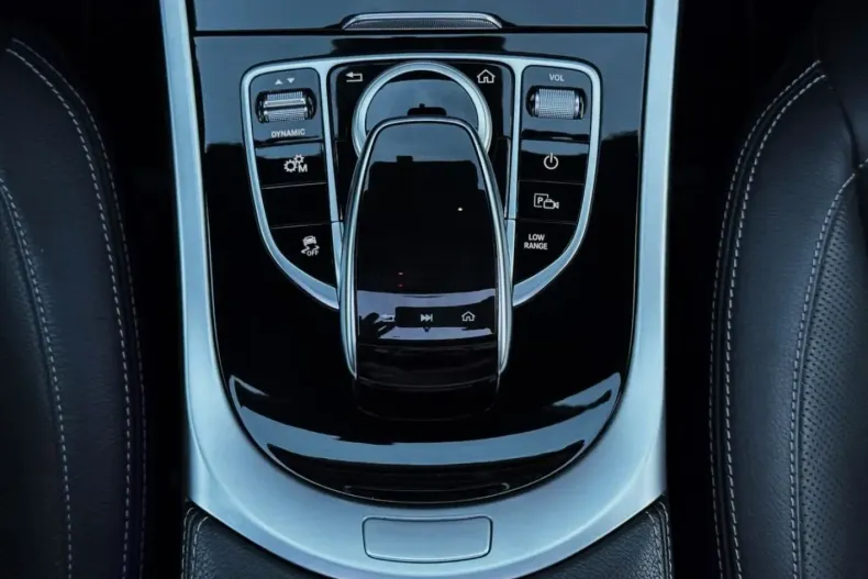 Mercedes-Benz G 350 din 2020 cu 99.000 km - oferta MER110392 - foto 14