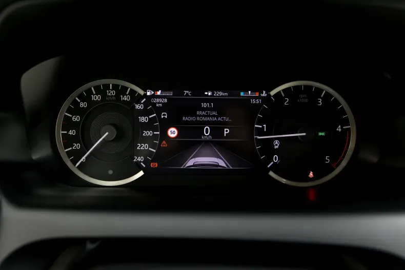 Land Rover Discovery Sport din 2022 cu 29.000 km - oferta LAN110400 - foto 18