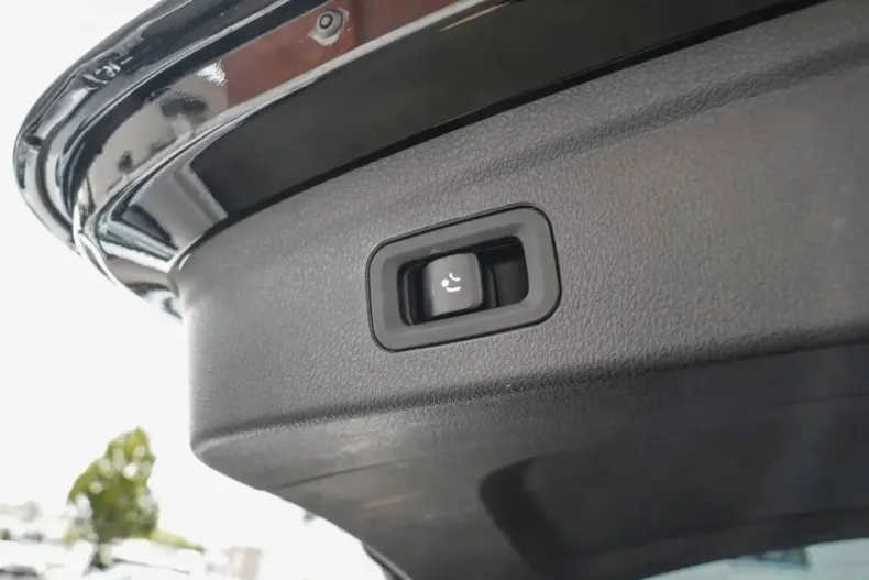 Mercedes-Benz GLE 400 din 2022 cu 94.800 km - oferta MER110427 - foto 19