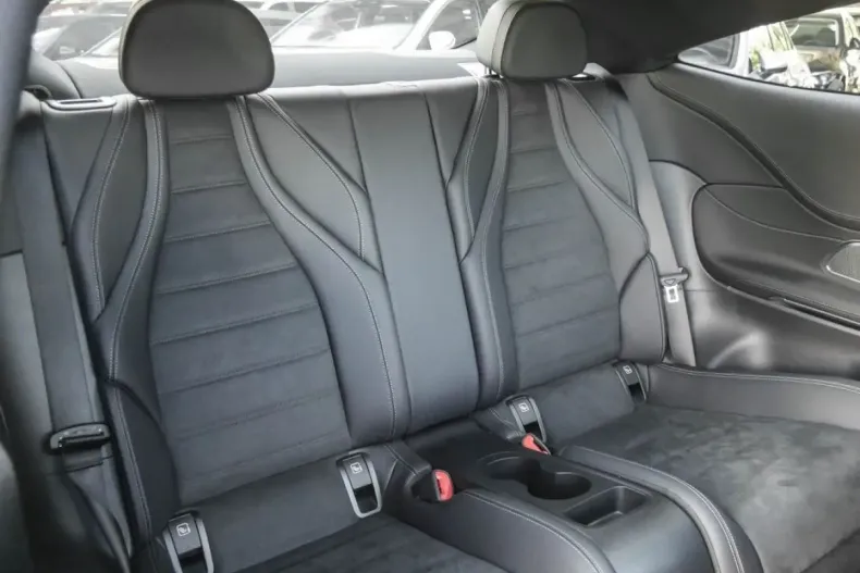 Mercedes-Benz CLE 300 din 2024 cu 19.990 km - oferta MER110450 - foto 4