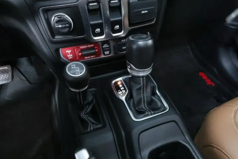 Jeep Wrangler din 2024 cu 8.430 km - oferta JEE110459 - foto 10