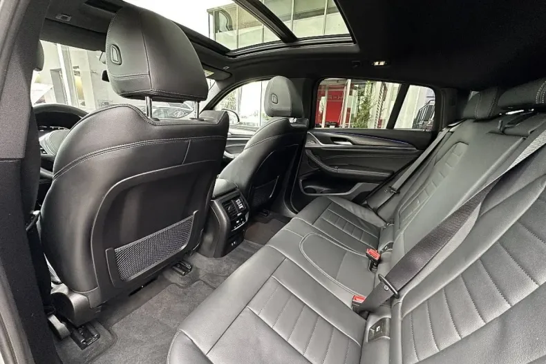 BMW X4 din 2024 cu 8.620 km - oferta BMW110468 - foto 12