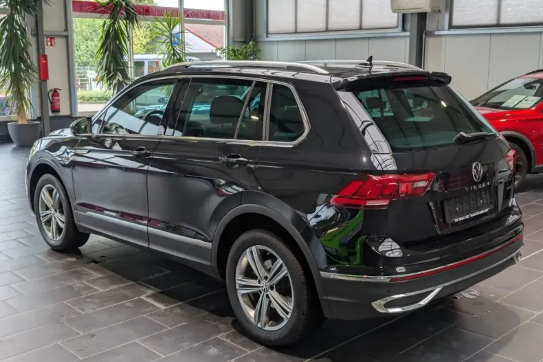Volkswagen Tiguan din 2022 cu 69.000 km - oferta VOL110494 - foto 2