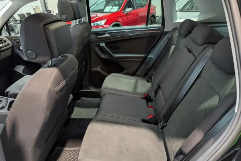 Volkswagen Tiguan din 2022 cu 69.000 km - oferta VOL110494 - foto 9