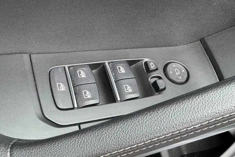 BMW X6 din 2022 cu 75.944 km - oferta BMW110523 - foto 11