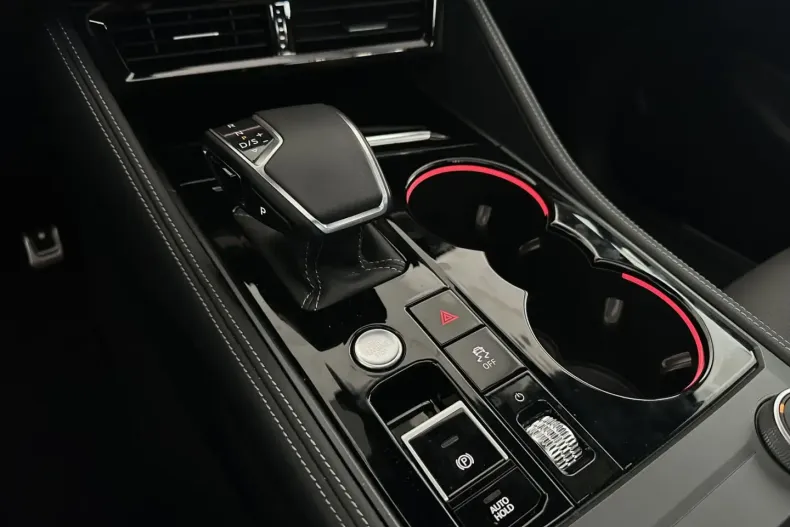 Volkswagen Touareg din 2024 cu 39.000 km - oferta VOL110524 - foto 22