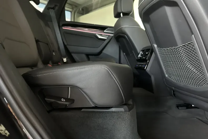 Volkswagen Touareg din 2024 cu 39.000 km - oferta VOL110524 - foto 25