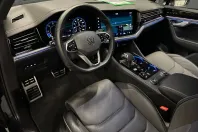 Volkswagen Touareg din 2024 cu 58.850 km - oferta VOL110536 - foto 16