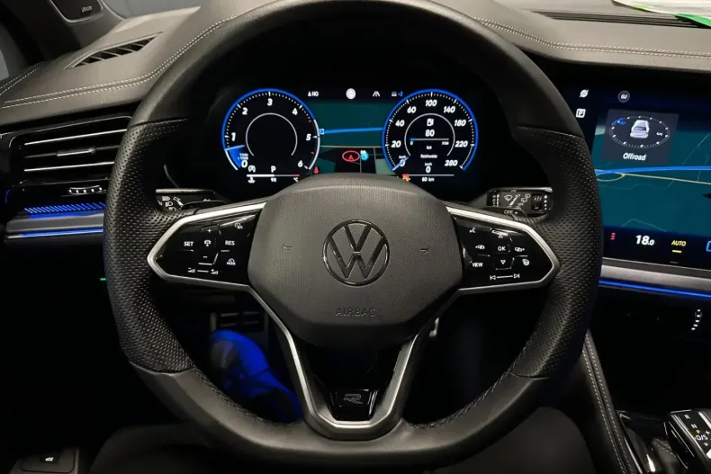 Volkswagen Touareg din 2024 cu 58.850 km - oferta VOL110536 - foto 17