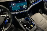 Volkswagen Touareg din 2024 cu 58.850 km - oferta VOL110536 - foto 21