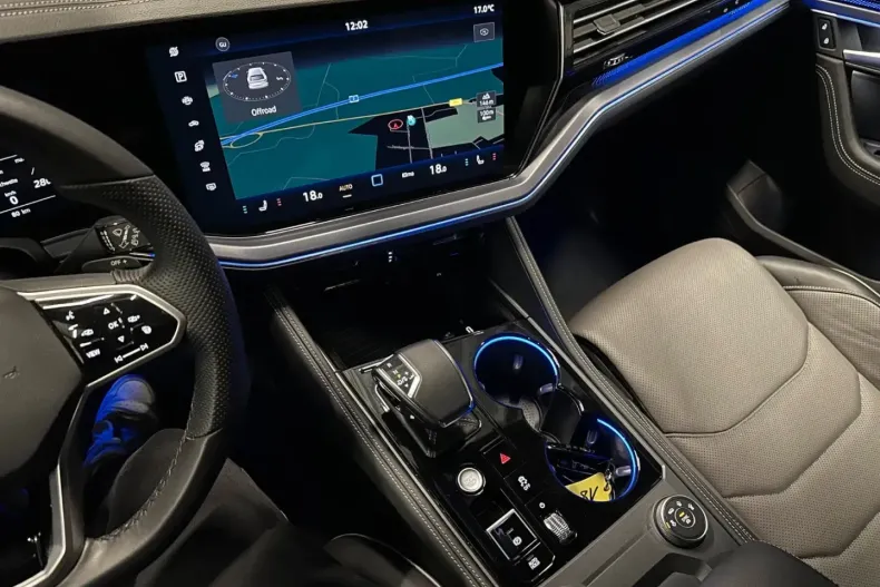 Volkswagen Touareg din 2024 cu 58.850 km - oferta VOL110536 - foto 21