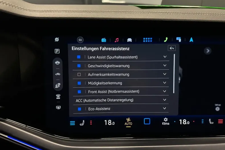 Volkswagen Touareg din 2024 cu 58.850 km - oferta VOL110536 - foto 25