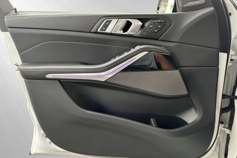 BMW X7 din 2024 cu 24.900 km - oferta BMW110539 - foto 13