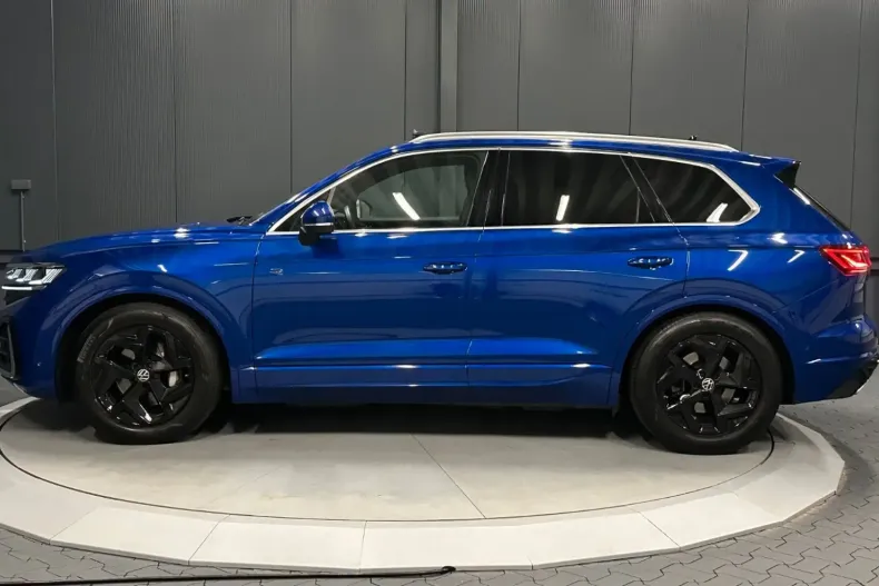 Volkswagen Touareg din 2023 cu 65.850 km - oferta VOL110546 - foto 2