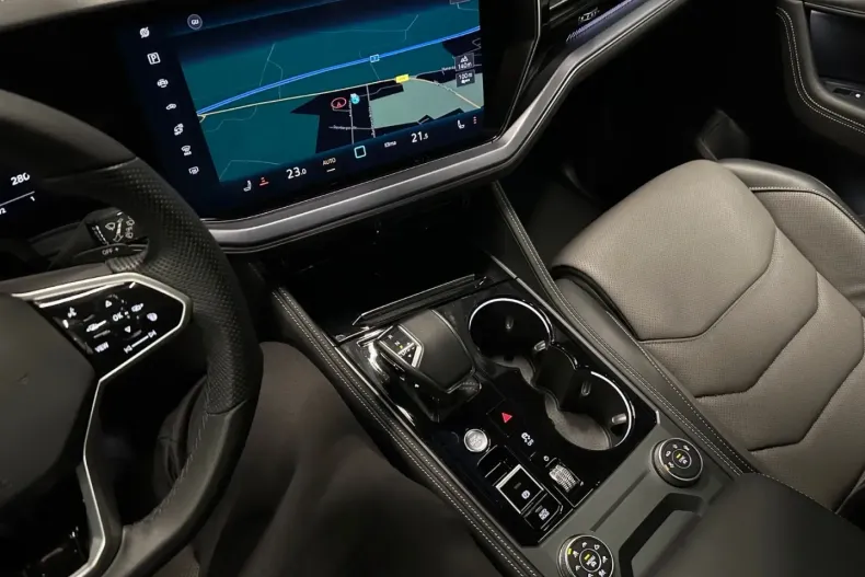 Volkswagen Touareg din 2023 cu 65.850 km - oferta VOL110546 - foto 20