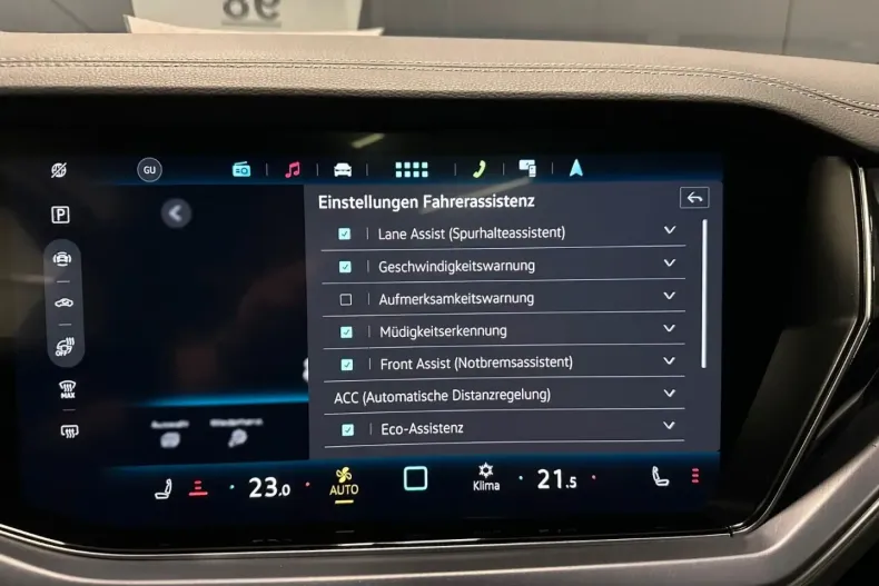 Volkswagen Touareg din 2023 cu 65.850 km - oferta VOL110546 - foto 25