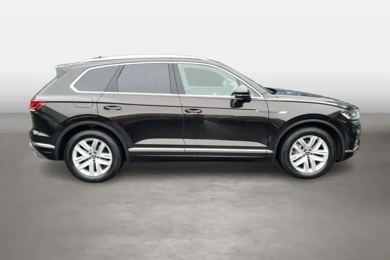Volkswagen Touareg din 2023 cu 47.100 km - oferta VOL110563 - foto 5