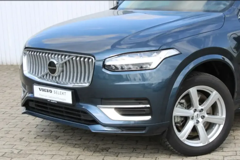 Volvo XC90 din 2024 cu 27.398 km - oferta VOL110588 - foto 1