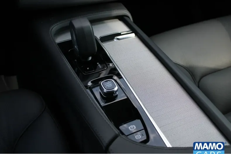 Volvo XC90 din 2024 cu 27.398 km - oferta VOL110588 - foto 8