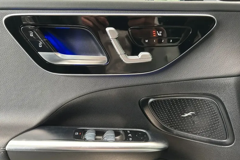 Mercedes-Benz C 400 din 2024 cu 32.715 km - oferta MER110598 - foto 14