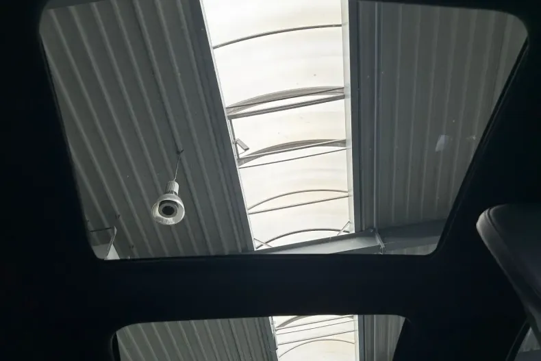 Mercedes-Benz C 400 din 2024 cu 32.715 km - oferta MER110598 - foto 15