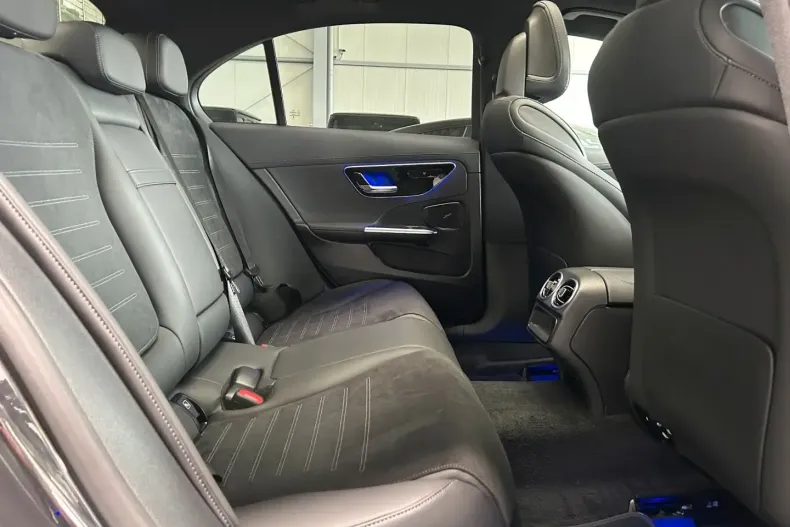 Mercedes-Benz C 400 din 2024 cu 32.715 km - oferta MER110598 - foto 16