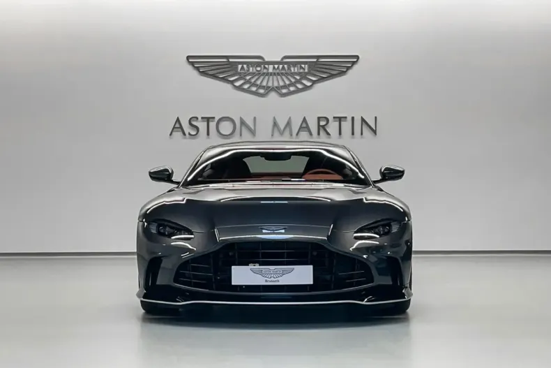 Aston Martin V12 Vantage din 2022 cu 1.900 km - oferta AST110601 - foto 2