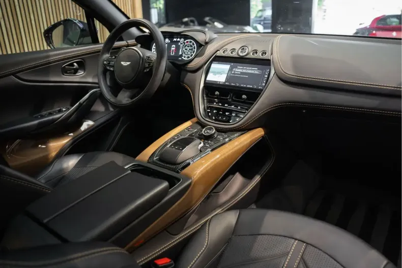 Aston Martin DBX din 2023 cu 24.335 km - oferta AST110604 - foto 9