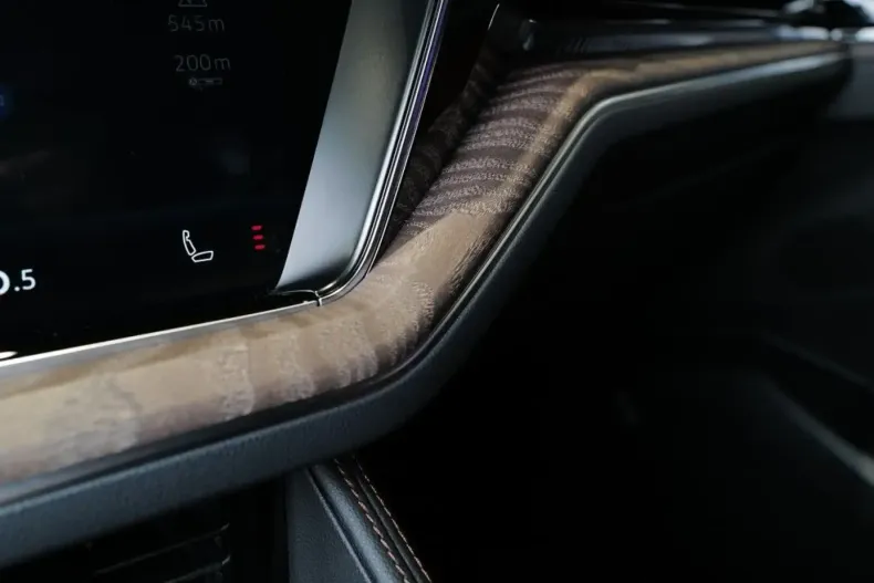 Volkswagen Touareg din 2024 cu 9.396 km - oferta VOL110622 - foto 18