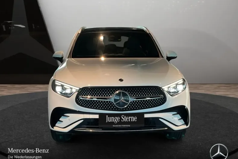 Mercedes-Benz GLC 220 din 2023 cu 65.526 km - oferta MER110626 - foto 2