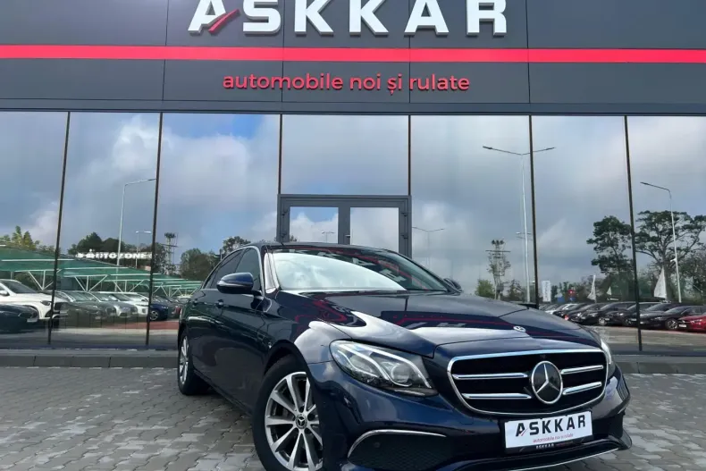 Mercedes-Benz E 200 din 2020 cu 86.706 km - oferta MER110629 - foto 3