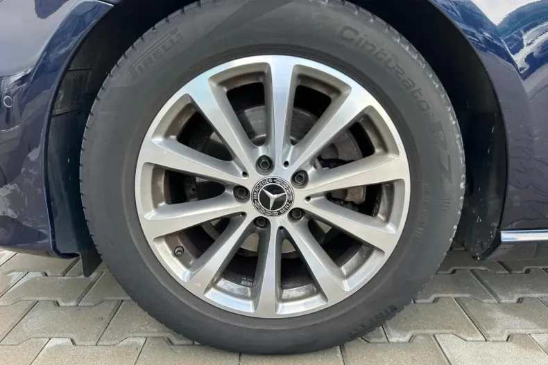 Mercedes-Benz E 200 din 2020 cu 86.706 km - oferta MER110629 - foto 39