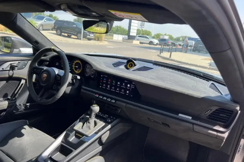 Porsche 992 din 2024 cu 1.800 km - oferta POR110652 - foto 9