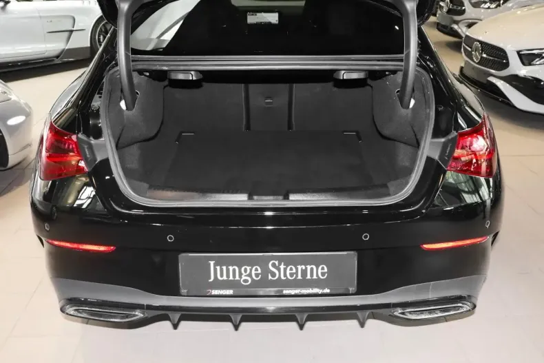 Mercedes-Benz CLA 180 din 2024 cu 8.493 km - oferta MER110655 - foto 10