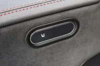 Mercedes-Benz CLA 180 din 2024 cu 17.572 km - oferta MER110656 - foto 7