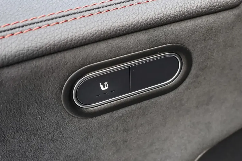 Mercedes-Benz CLA 180 din 2024 cu 17.572 km - oferta MER110656 - foto 7