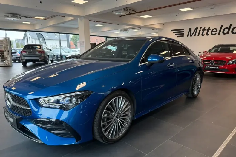 Mercedes-Benz CLA 180 din 2024 cu 18.530 km - oferta MER110657 - foto 1